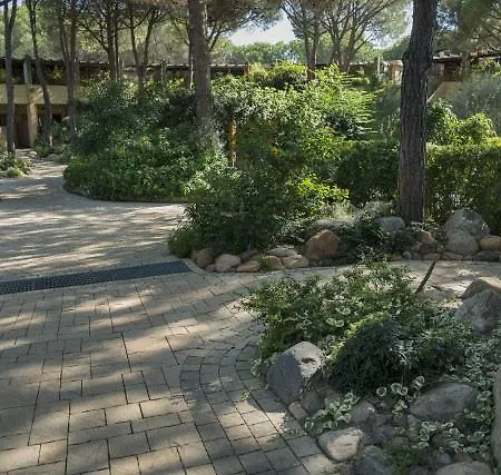 Aparthotel Abbaechelu Santa Margherita di Pula